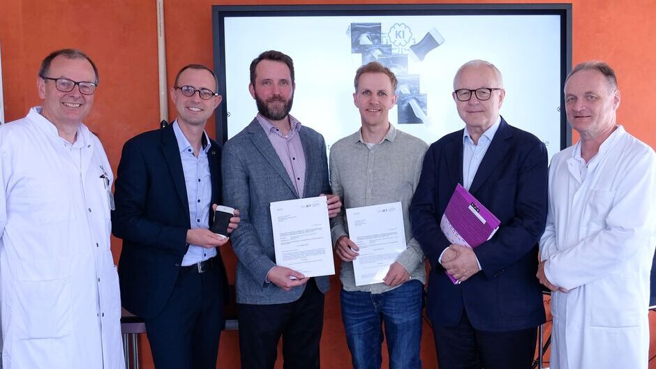 Digitalisierungsminister Schrödter übergibt Förderbescheid für wegweisendes 3D-Ultraschallprojekt am UKSH