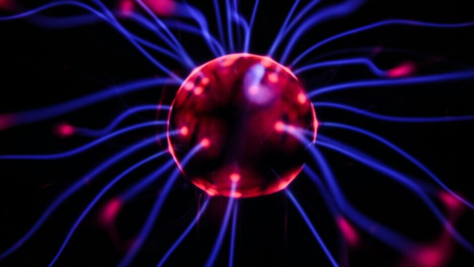 Wie Nervenzellen den Fortschritt Künstlicher Intelligenz beschleunigen
