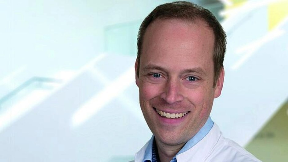 Roboteroperation ohne riskante Knochenpins – Neue Technologie vom Medizin-Campus Homburg