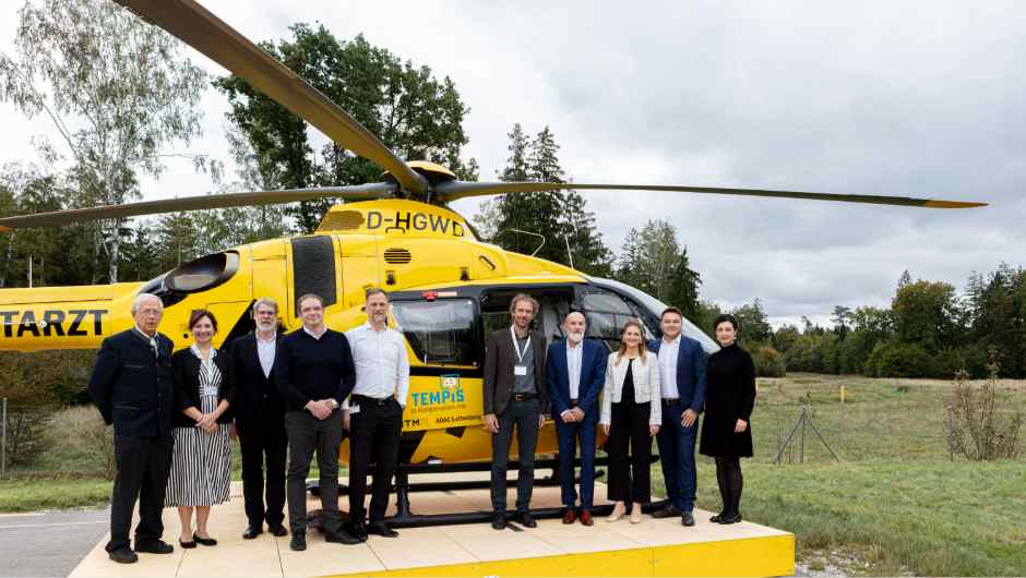 Fliegende Ärzte revolutionieren Schlaganfallversorgung: Doppelte Chancen für mehr Lebensqualität Fliegende Ärzte revolutionieren Schlaganfallversorgung: Doppelte Chancen für mehr Lebensqualität