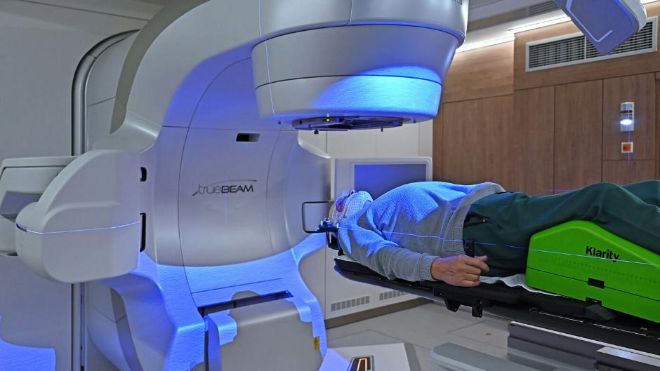 Premiere in Mitteldeutschland: Erste HyperArc-Bestrahlung am UKJ