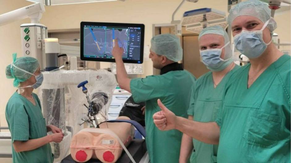 Roboter-assistierte Neurochirurgie bei Vivantes