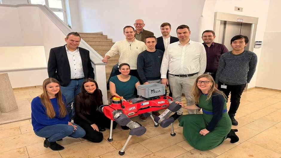 Robotischer Assistenzhund für Klinikprozesse Robotischer Assistenzhund für Klinikprozesse