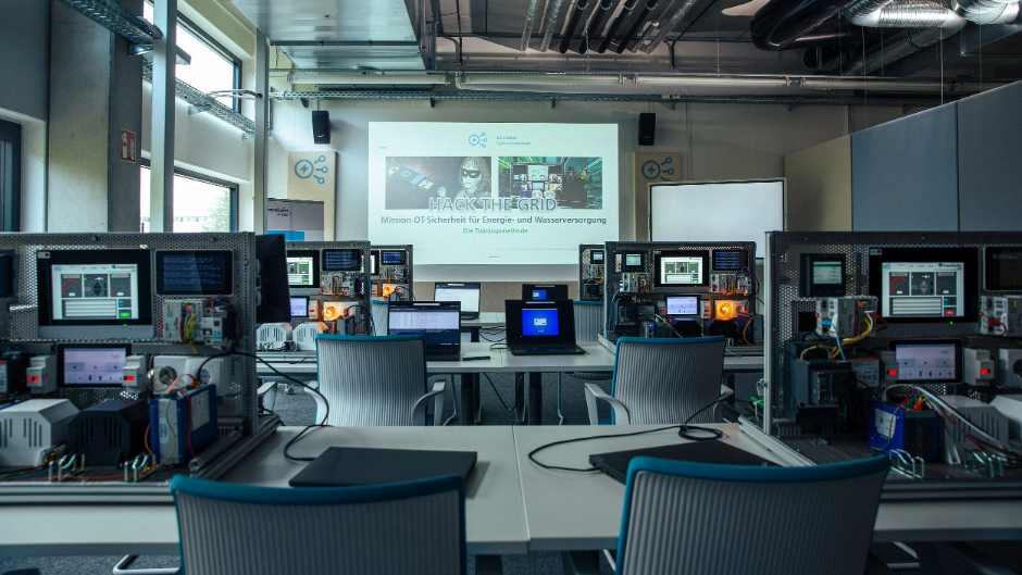 KRITIS-Dachgesetz: Kompetenzaufbau zur Stärkung der Cybersicherheit und Resilienz kritischer Infrastrukturen