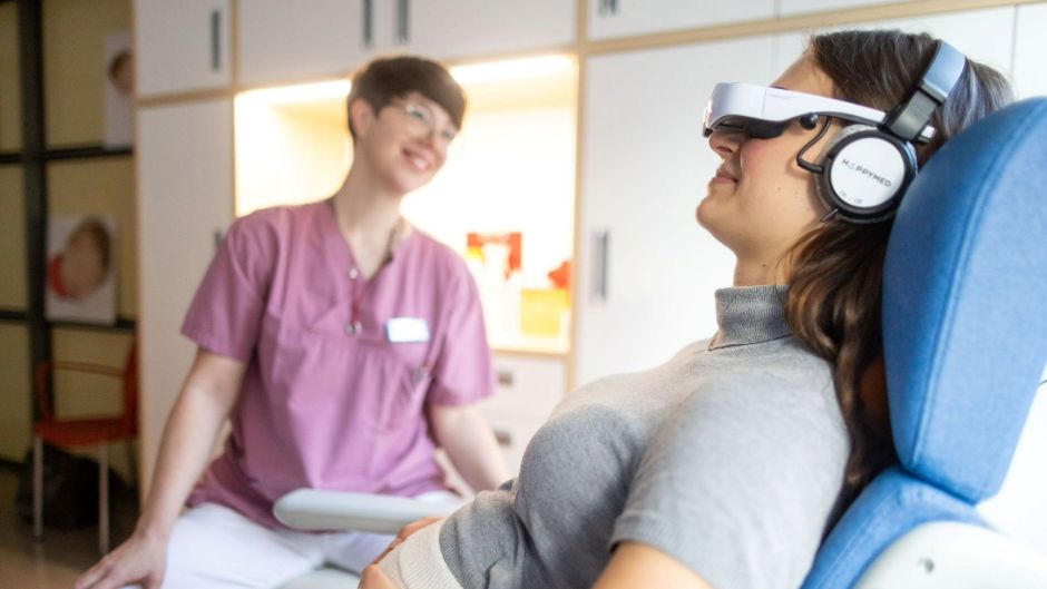 Virtual Reality im Kreißsaal: Mehr Entspannung für werdende Mütter Virtual Reality im Kreißsaal: Mehr Entspannung für werdende Mütter