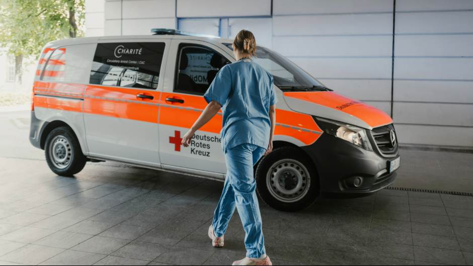 Das ECMObil der Charité im mobilen Intensiv-Einsatz